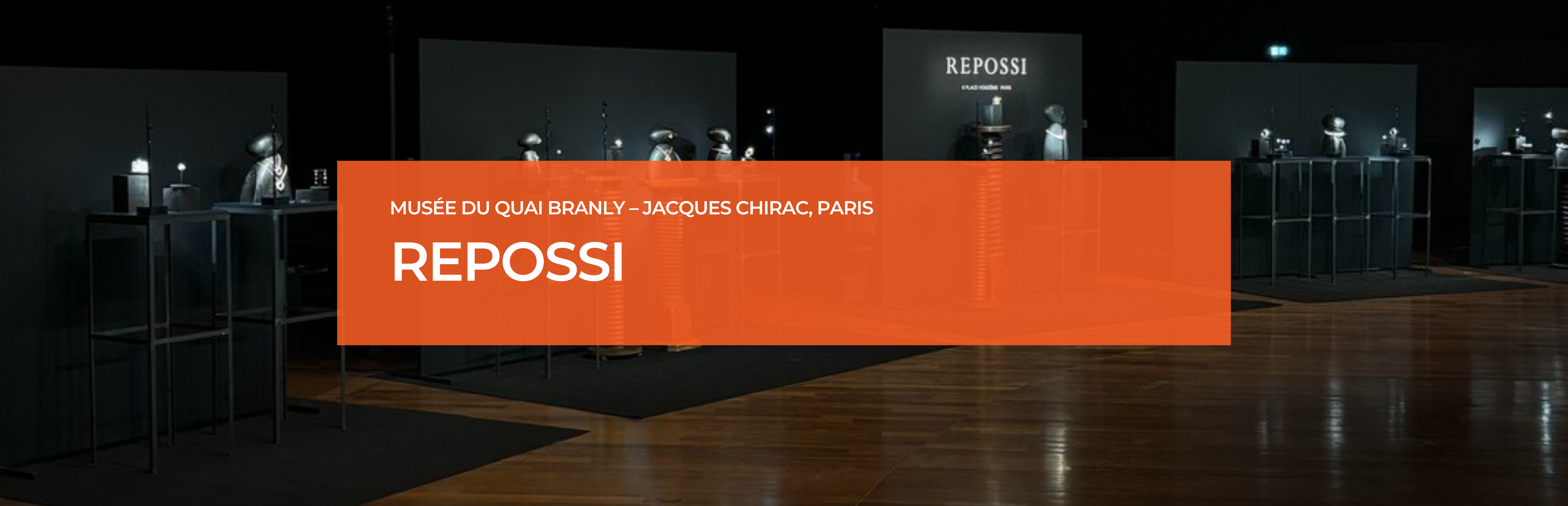 Repossi jewellery exhibition at Musée du quai Branly illuminated by Zeplinn’s custom rechargeable showcase lights, Paris.